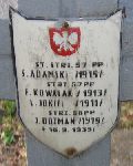 Stanisław Adamski, upamiętniony na imiennej tablicy epitafijnej na kwaterze wojennej na cmentarzu rzymskokatolickim w Rybnie. Stan z 2005r.