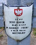 Jan (Jzef) Baran, upamitniony na imiennej tablicy epitafijnej na kwaterze wojennej na cmentarzu rzymskokatolickim w Rybnie. Stan z 2005r.