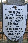 Marian Siuda, upamitniony na imiennej tablicy epitafijnej na cmentarzu wojennym w Budach Starych. Stan z 2005 r.