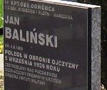 Kpt. obs. Jan Baliński. – tablica epitafijna na mogile. (fot. Zbigniew Adamas, w dn. 06.05.2011r.)  