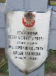Adler Szymcha (Szanicha), upamitniony na imiennej tablicy epitafijnej na kwaterze wojennej na cmentarzu rzymskokatolickim w Rybnie. Stan z 2005r.