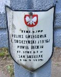Feliks Grzegorek, upamitniony na imiennej tablicy epitafijnej na kwaterze wojennej na cmentarzu rzymskokatolickim w Rybnie. Stan z 2005r.