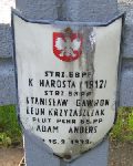 Leon Krzyaszczak, upamitniony na imiennej tablicy epitafijnej na kwaterze wojennej na cmentarzu rzymskokatolickim w Rybnie. Stan z 2005r.