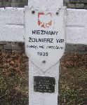 Jan Wolnikowski, upamitniony na imiennej tablicy epitafijnej na cmentarzu wojennym w Sochaczewie - Trojanowie, Al. 600-lecia. Stan z 2005 r.