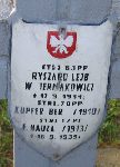 Włodzimierz Jermakowicz, upamiętniony na imiennej tablicy epitafijnej na kwaterze wojennej na cmentarzu rzymskokatolickim w Rybnie. Stan z 2005r.