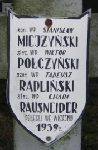 Chaim Rausneider, upamitniony na imiennej tablicy epitafijnej na wydzielonej kwaterze na cmentarzu rzymskokatolickim w Juliopolu.