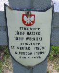 Benedykt Minge (Minoga), upamiętniony na imiennej tablicy epitafijnej na kwaterze wojennej na cmentarzu rzymskokatolickim w Rybnie. Stan z 2005r.