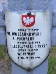Wadysaw Owczarowski (Owczarkowski), upamitniony na imiennej tablicy epitafijnej na kwaterze wojennej na cmentarzu rzymskokatolickim w Rybnie. Stan z 2005r.
