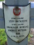 Bk, upamitniony na imiennej tablicy epitafijnej na kwaterze wojennej na cmentarzu rzymskokatolickim w Rybnie. Stan z 2005r.