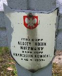 Franciszek Nowicki, upamitniony na imiennej tablicy epitafijnej na kwaterze wojennej na cmentarzu rzymskokatolickim w Rybnie. Stan z 2005r.