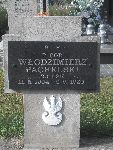 Ppor. Wodzimierz Pachelski upamitniony na tablicy na mogile zbiorowej w obrbie kwatery wojennej onierzy Wojska Polskiego na cmentarzu parafialnym w Dmosinie.                    Stan z dn. 19.10.2013r. (fot. Baej Kucharski).