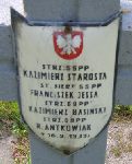 Kazimierz Starosta, upamitniony na imiennej tablicy epitafijnej na kwaterze wojennej na cmentarzu rzymskokatolickim w Rybnie. Stan z 2005r.