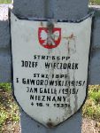 Stanisaw Gwarowski (Gaworowski), upamitniony na imiennej tablicy epitafijnej na kwaterze wojennej na cmentarzu rzymskokatolickim w Rybnie. Stan z 2005r.