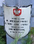 Marian Wojczak, upamitniony na imiennej tablicy epitafijnej na kwaterze wojennej na cmentarzu rzymskokatolickim w Rybnie. Stan z 2005r.