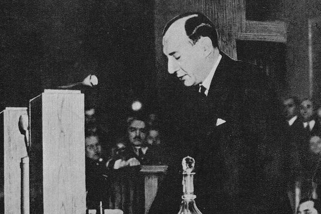 Minister spraw zagranicznych Rzeczypospolitej Polskiej Jzef Beck w trakcie synnego przemwienia w Sejmie w dniu 5 maja 1939 r. (rdo: Wikimedia Commons).