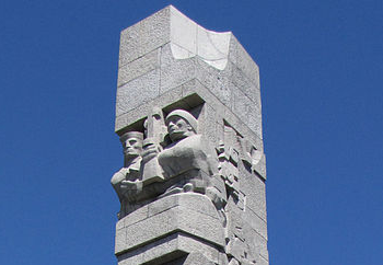 Pomnik na Westerplatte (rdo: Wikipedia)