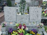 Oporów, grób rodzinny (2). Stan z dn. 31. 05.2015 r. (fot. Witold Rapsiewicz).