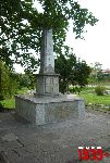 Sochaczew, ul. Traugutta, pomnik (fot. T. Karolak)