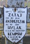 Jan Antoszczak, upamitniony na imiennej tablicy epitafijnej na cmentarzu wojennym w Budach Starych. Stan z 2005 r.