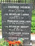 Eugeniusz Chojnicki upamitniony na tablicy nagrobnej cmentarza wojennego w Dobrzelinie 