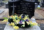Czesaw Szelech - grb rodzinny na cmentarzu miejscowym w Houbli