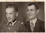 Edmund Napieraa (z prawej) w towarzystwie kolegi z wojska, 1939 r. (fot. ze zb. rodzinnych).