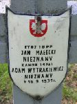 Jan Maecki, upamitniony na imiennej tablicy epitafijnej na kwaterze wojennej na cmentarzu rzymskokatolickim w Rybnie. Stan z 2005r.