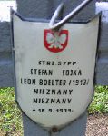 Stefan Sojka, upamitniony na imiennej tablicy epitafijnej na kwaterze wojennej na cmentarzu rzymskokatolickim w Rybnie. Stan z 2005r.