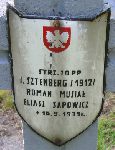 Izer Sztenberg, upamiętniony na imiennej tablicy epitafijnej na kwaterze wojennej na cmentarzu rzymskokatolickim w Rybnie. Stan z 2005r.