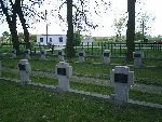 Kiernozia, cmentarz wojenny. Stan z 2010 r. (fot. Radosaw Rkawiecki / www.gostynin.org.pl).