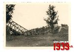 Zniszczenia wojenne 1939 - most na Bzurze w Sochaczewie (fot. ze zbiorów Andrzeja Kornackiego).