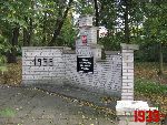 Brwinw, Park Miejski im. 36 p.p. Legii Akademickiej, Pomnik - 
